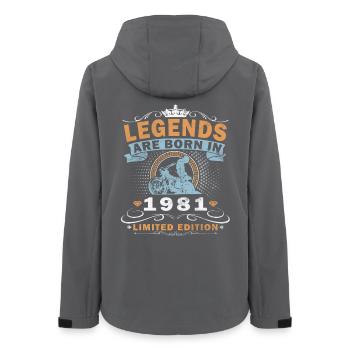 Naissance du motard vintage en 1981 - Veste softshell femme recyclée Stanley/Stella - charbon - Dos - AI Model Female 172 light (172cm)