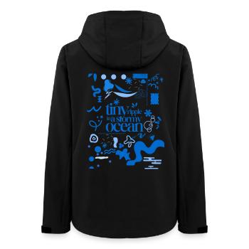 Petite ondulation dans un océan orageux (schéma chargé) - Veste softshell femme recyclée Stanley/Stella - noir - Dos - AI Model Female 172 light (172cm)