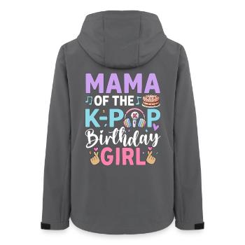 Maman de la fille d’anniversaire K-Pop - Veste softshell femme recyclée Stanley/Stella - charbon - Dos - AI Model Female 172 light (172cm)