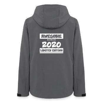 2020 - Jahrgang 2020 - Baujahr 2020 - Frauen Recycelte Softshelljacke von Stanley/Stella - Anthrazit - Hinten - AI Model Female 172 light (172cm)