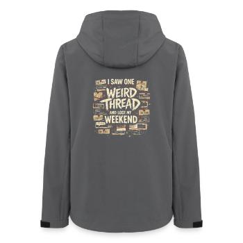 Ein seltsamer Thread | True Crime Forum - Frauen Recycelte Softshelljacke von Stanley/Stella - Anthrazit - Hinten - AI Model Female 172 light (172cm)
