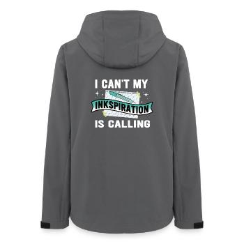 Poetry Slam Tintenspiration Slam-poesie - Frauen Recycelte Softshelljacke von Stanley/Stella - Anthrazit - Hinten - AI Model Female 172 light (172cm)