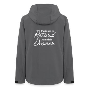 être en retard, rater le réveil, pas du matin - Veste softshell femme recyclée Stanley/Stella - charbon - Dos - AI Model Female 172 light (172cm)