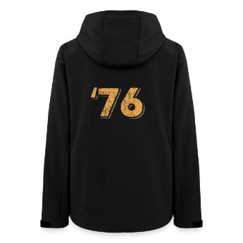 Notende 76 Retro-Nummer - Frauen Recycelte Softshelljacke von Stanley/Stella - Schwarz - Hinten - AI Model Female 172 light (172cm)
