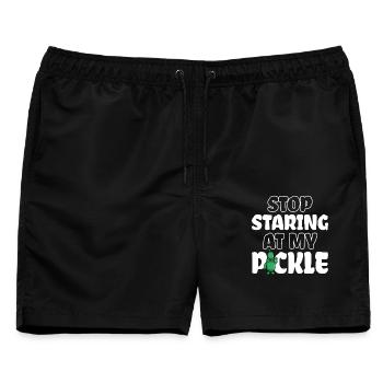 Stop Staring At My Pickle Gurke Lustige Sprüche - Männer Badeshorts - Schwarz - Vorne - AI Model Male 178 light (178cm)