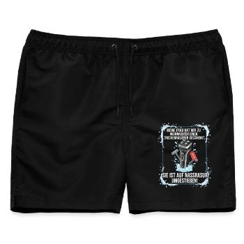 Trockenrasierer-Geschenk - Männer Badeshorts - Schwarz - Vorne - AI Model Male 178 light (178cm)
