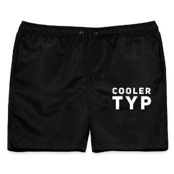 So sieht ein cooler Typ aus - Männer Badeshorts - Schwarz - Vorne - AI Model Male 178 light (178cm)