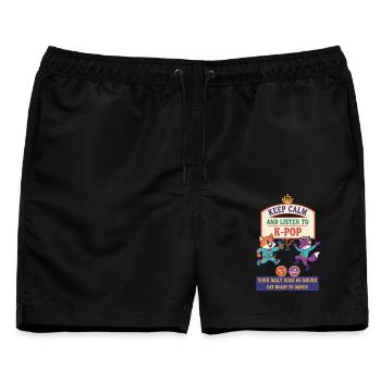 Bleib ruhig und höre auf K-Pop deine tägliche Dosis - Männer Badeshorts - Schwarz - Vorne - AI Model Male 178 light (178cm)