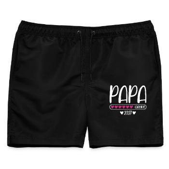 Papa 2027 loading Herzchen Ladebalken - Männer Badeshorts - Schwarz - Vorne - AI Model Male 178 light (178cm)
