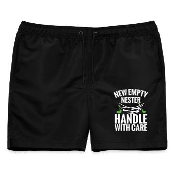 Empty-Nester-Syndrom: Auf dem Weg ins College Empty - Männer Badeshorts - Schwarz - Vorne - AI Model Male 178 light (178cm)