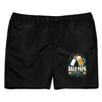 Bald Papa Bitte Warten – Bier Humor - Männer Badeshorts - Schwarz - Vorne - AI Model Male 178 light (178cm)