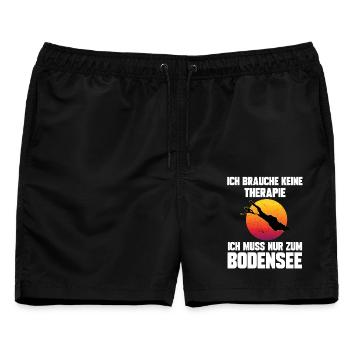 Ich brauche keine Therapie ich muss zum Bodensee - Männer Badeshorts - Schwarz - Vorne - AI Model Male 178 light (178cm)