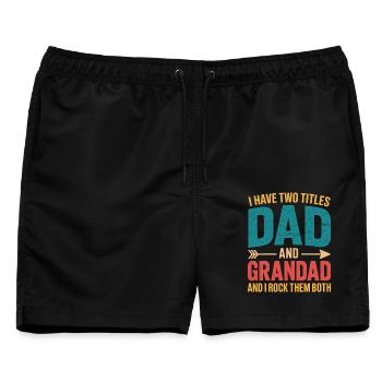 Ich habe zwei Titel: Papa und Opa - Männer Badeshorts - Schwarz - Vorne - AI Model Male 178 light (178cm)