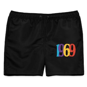 Geboren 1969 Geburtstagsgeschenk Geburtstag 69 - Männer Badeshorts - Schwarz - Vorne - AI Model Male 178 light (178cm)
