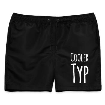 So sieht ein cooler Typ aus - Männer Badeshorts - Schwarz - Vorne - AI Model Male 178 light (178cm)