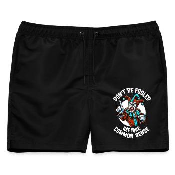Dont Be Fooled - Statement Streetwear - Männer Badeshorts - Schwarz - Vorne - AI Model Male 178 light (178cm)