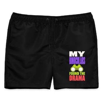 Fernglas – My Binoculars Found the Drama - Männer Badeshorts - Schwarz - Vorne - AI Model Male 178 light (178cm)