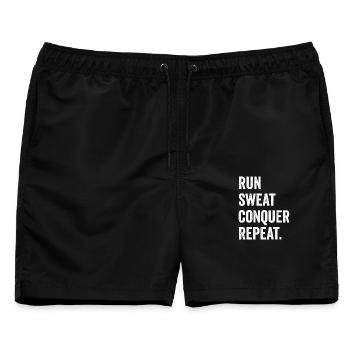 Laufen. Schwitzen. Erobern. Wiederholen. - Männer Badeshorts - Schwarz - Vorne - AI Model Male 178 light (178cm)
