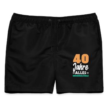 Lustiges 40. Geburtstag Geschenk Geburtstagsshirt - Männer Badeshorts - Schwarz - Vorne - AI Model Male 178 light (178cm)