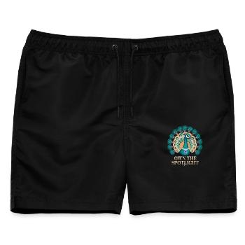 Pfauenmotiv: Own The Spotlight mit Eleganz und - Männer Badeshorts - Schwarz - Vorne - AI Model Male 178 light (178cm)