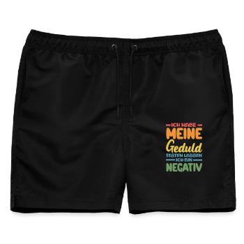 Geduld getestet – ich bin negativ - Männer Badeshorts - Schwarz - Vorne - AI Model Male 178 light (178cm)