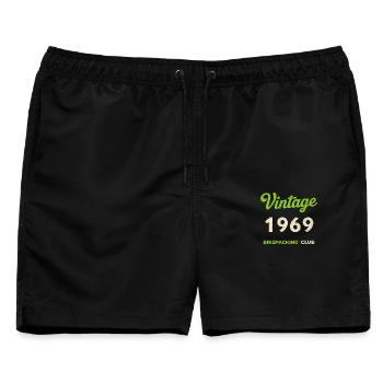Vintage 1969 – Bikepacking Club Retro Geburtsjahr - Männer Badeshorts - Schwarz - Vorne - AI Model Male 178 light (178cm)