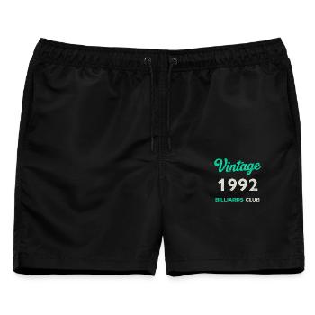 Vintage 1992 – Billiards Club Retro Geburtsjahr - Männer Badeshorts - Schwarz - Vorne - AI Model Male 178 light (178cm)