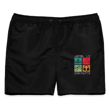 Level 15 Complete - Männer Badeshorts - Schwarz - Vorne - AI Model Male 178 light (178cm)