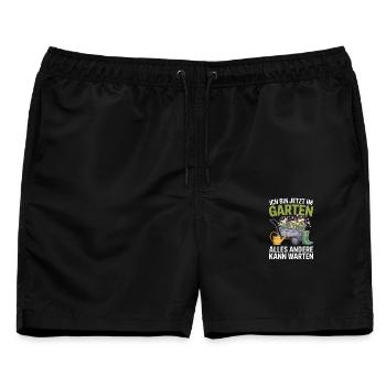  Ich Bin Jetzt Im Garten Alles Andere Kann Warten - Männer Badeshorts - Schwarz - Vorne - AI Model Male 178 light (178cm)