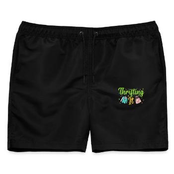 Thrift Shopper Thrifting It Thrift Store - Männer Badeshorts - Schwarz - Vorne - AI Model Male 178 light (178cm)