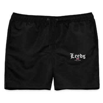 Leeds Great Britain - Männer Badeshorts - Schwarz - Vorne - AI Model Male 178 light (178cm)