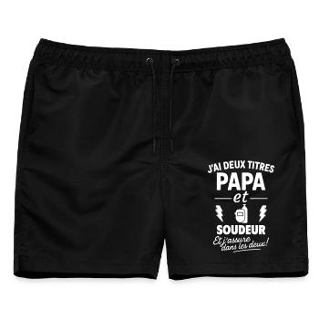 Papa Schweißer Vatertagsgeschenk Weihnachten - Männer Badeshorts - Schwarz - Vorne - AI Model Male 178 light (178cm)