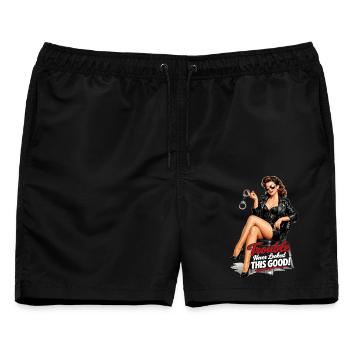 Pin-Up Rockabella: Trouble Never Looked This Good - Männer Badeshorts - Schwarz - Vorne - AI Model Male 178 light (178cm)