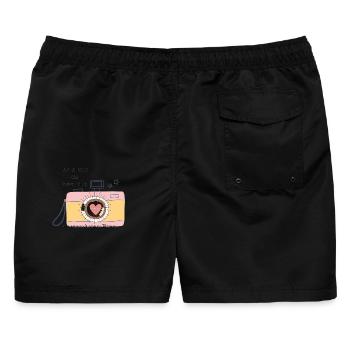 Retro-Kamera mit positiver Botschaft - Männer Badeshorts - Schwarz - Hinten - AI Model Male 178 light (178cm)