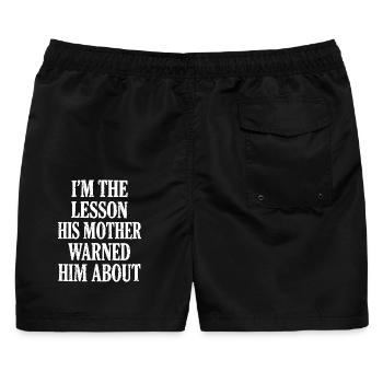 I´m the lesson his mother warned him about - Männer Badeshorts - Schwarz - Hinten - AI Model Male 178 light (178cm)