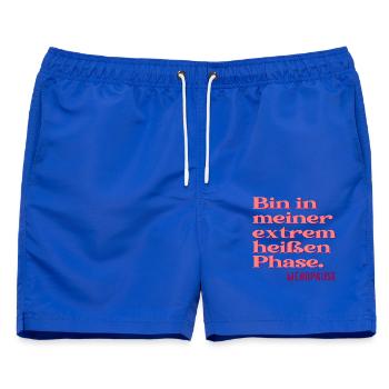 MENOPAUSE SPRÜCHE LUSTIG - HITZE PHASE - Männer Badeshorts - Royalblau - Vorne - AI Model Male 178 light (178cm)