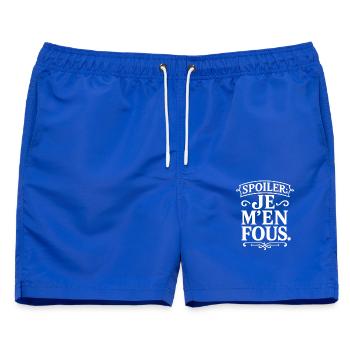 Spoiler: Es ist mir egal, Vintage-Tippfehler - Männer Badeshorts - Royalblau - Vorne - AI Model Male 178 light (178cm)