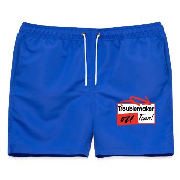 Troublemaker on Tour! - Lustiges Party-Shirt - Männer Badeshorts - Royalblau - Vorne - AI Model Male 178 light (178cm)
