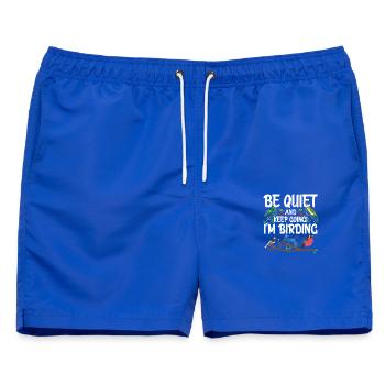 Sei ruhig und mach weiter - ich beobachte Vögel - Männer Badeshorts - Royalblau - Vorne - AI Model Male 178 light (178cm)