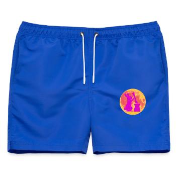 Mondhase stampft Reiskuchen – Vollmond Design - Männer Badeshorts - Royalblau - Vorne - AI Model Male 178 light (178cm)