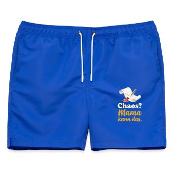 Chaos? Mama kann das. – Liste, Stift und Socke - Männer Badeshorts - Royalblau - Vorne - AI Model Male 178 light (178cm)