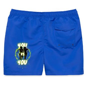 YOU vs YOU Fitness-Duell - Männer Badeshorts - Royalblau - Hinten - AI Model Male 178 light (178cm)