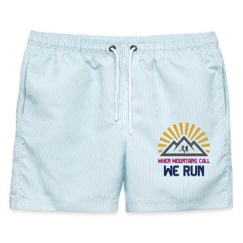 Trailrunner - Wenn die Berge rufen - wir laufen - Männer Badeshorts - hellblau gestreift - Vorne - AI Model Male 178 light (178cm)