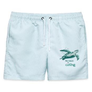 the ocean is calling - meerestier schildkröte - Männer Badeshorts - hellblau gestreift - Vorne - AI Model Male 178 light (178cm)
