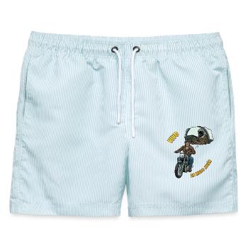 Ich lebe im Flugzeugmodus - Männer Badeshorts - hellblau gestreift - Vorne - AI Model Male 178 light (178cm)
