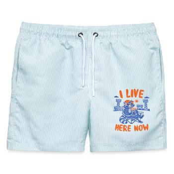 Lustiger Waschbär Ich wohne jetzt hier Baseball - Männer Badeshorts - hellblau gestreift - Vorne - AI Model Male 178 light (178cm)