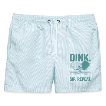 Pickleball, lustiger Spieler, Gurkenball, Dink Sip - Männer Badeshorts - hellblau gestreift - Vorne - AI Model Male 178 light (178cm)