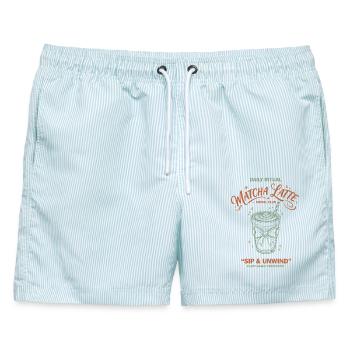 Tägliches Ritual Matcha Latte Social Club Schluck und - Männer Badeshorts - hellblau gestreift - Vorne - AI Model Male 178 light (178cm)