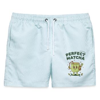 Perfekter Matcha Grüner Tee Leckerkeit Matcha Liebhaber Tee - Männer Badeshorts - hellblau gestreift - Vorne - AI Model Male 178 light (178cm)