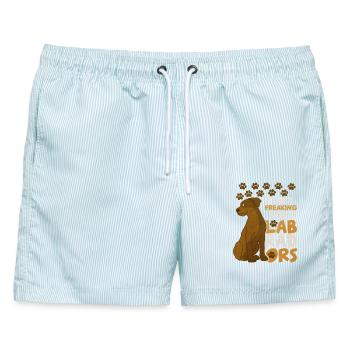 Ich Liebe Labradore lustiges Hundezitat - Männer Badeshorts - hellblau gestreift - Vorne - AI Model Male 178 light (178cm)